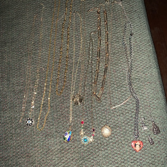 Necklace bundle - Picture 5 of 16